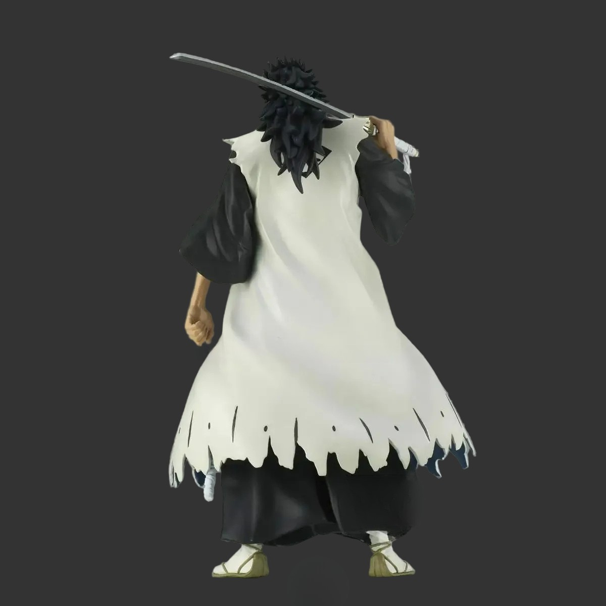 Figurine Zaraki Kenpachi Dos Figurikuo